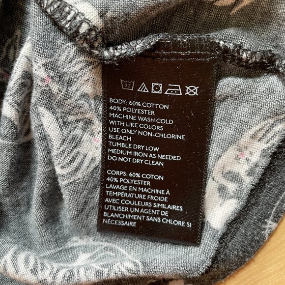 Urban Outfitters - Yin Yang Rabbits Tee - Picture 4 of 4